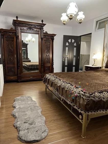 Apartament cu 3 camere, mobilat în Centrul Istoric