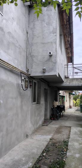 Casă cu 2 camere cu Teren 600 Mp în Central