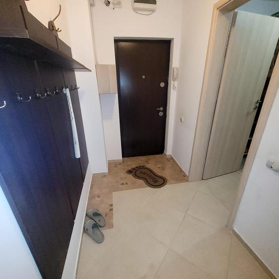 Apartament cu 3 camere decomandat în Berceni