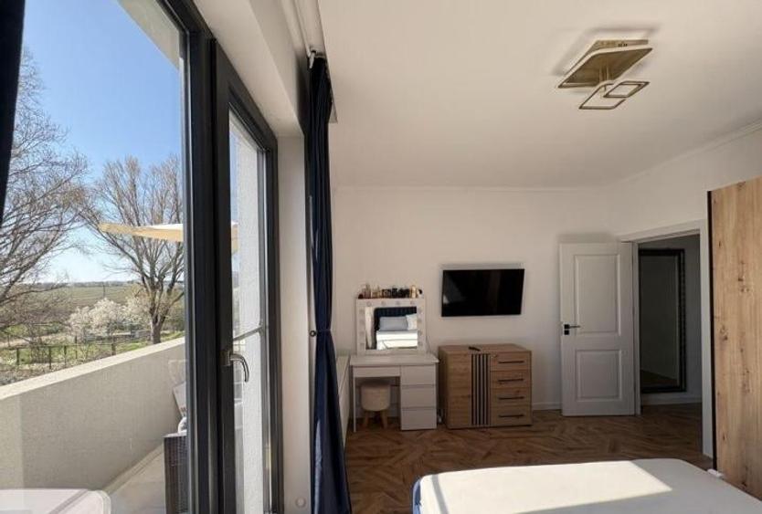Apartament cu 2 camere decomandat în Palazu Mare