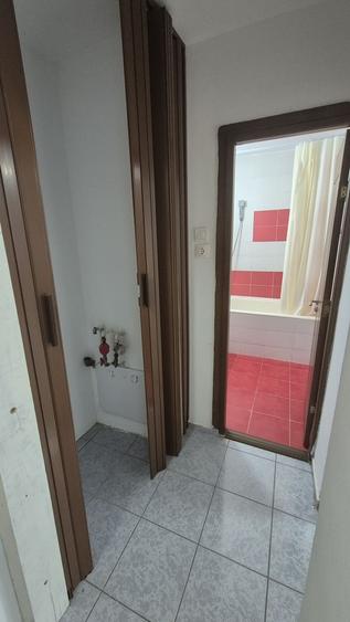 Garsonieră decomandată în Moșilor