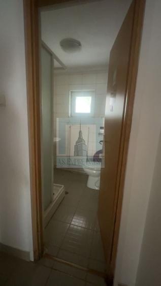 Birou, de 185 mp, în Bartolomeu