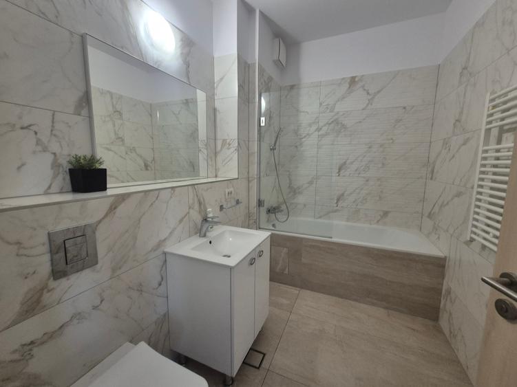 Apartament cu 2 camere semidecomandat în Medicină