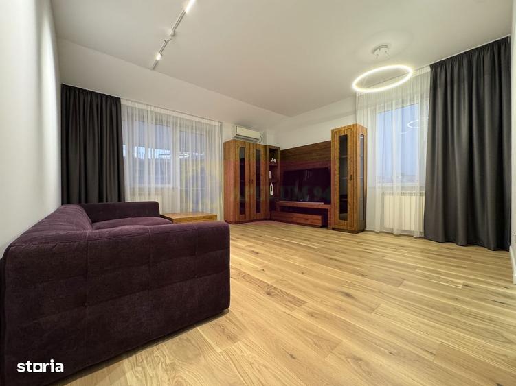 Apartament cu 3 camere semidecomandat, mobilat în Vitan