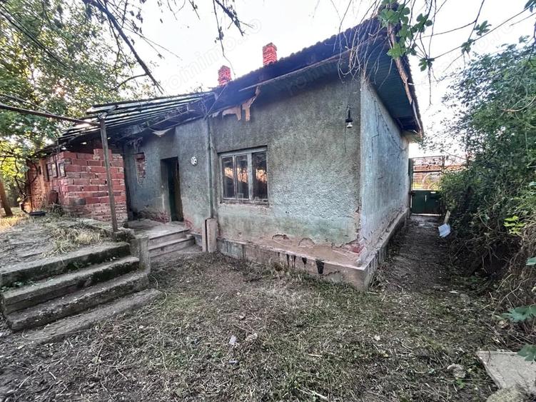 Casă cu 4 camere cu Teren 555 Mp în Sud