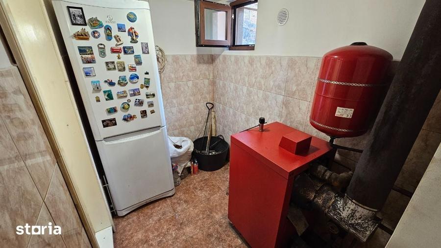 Casă cu 3 camere cu Teren 543 Mp în Răstolița