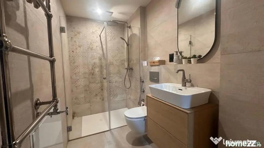 Casă cu 12 camere cu Teren 258 Mp în Dorobanți