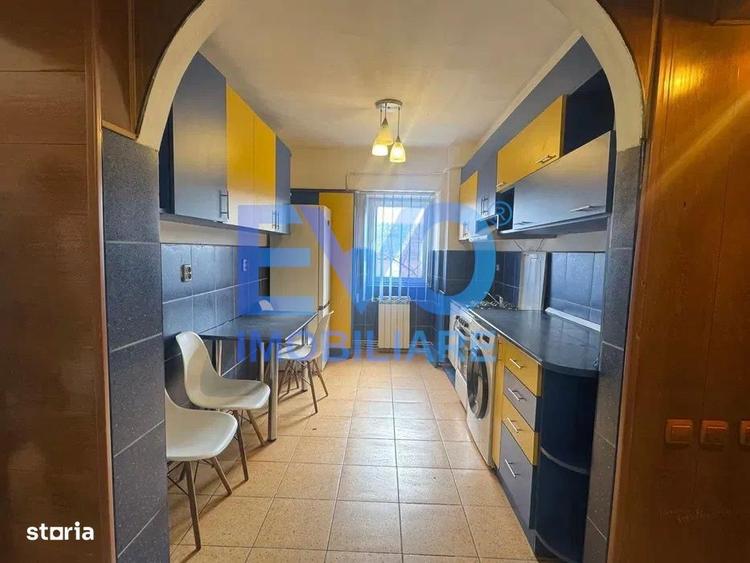 Apartament cu 3 camere decomandat, mobilat în Dacia