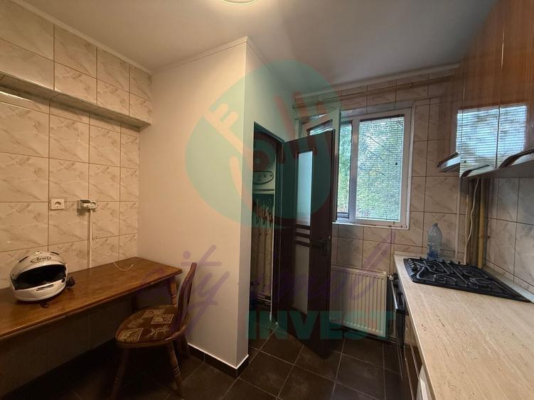 Apartament cu 3 camere decomandat în Theodor Pallady