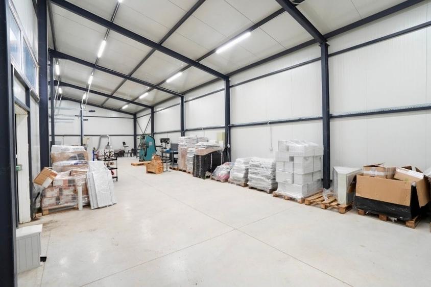 Spațiu comercial, de 147 mp, în Chercea