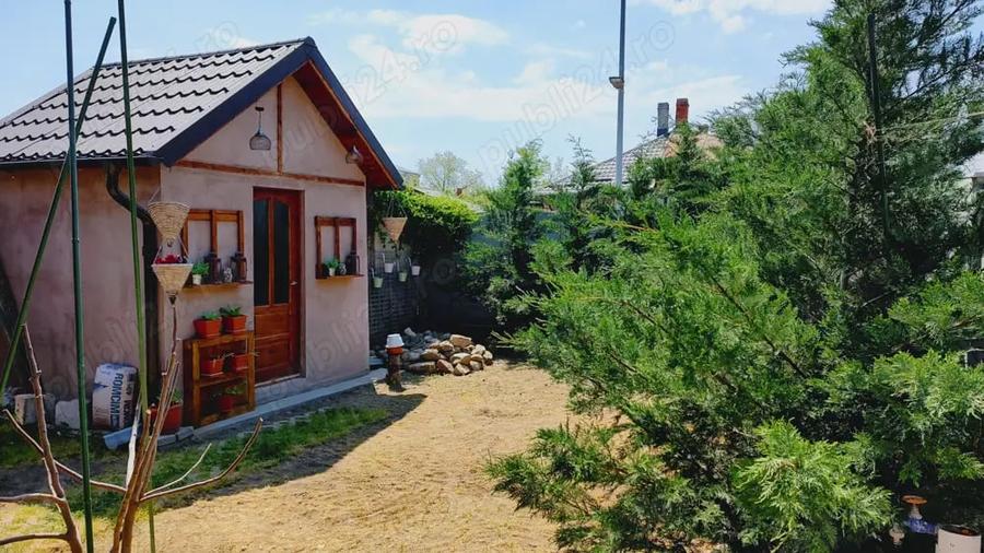 Casă cu 6 camere cu Teren 430 Mp în Central