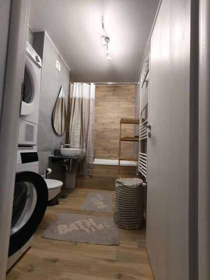 Apartament cu 2 camere decomandat în Sânpetru
