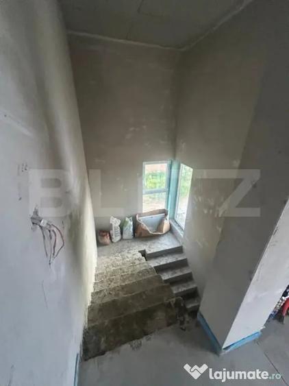 Casă cu 5 camere cu Teren 600 Mp în Giarmata