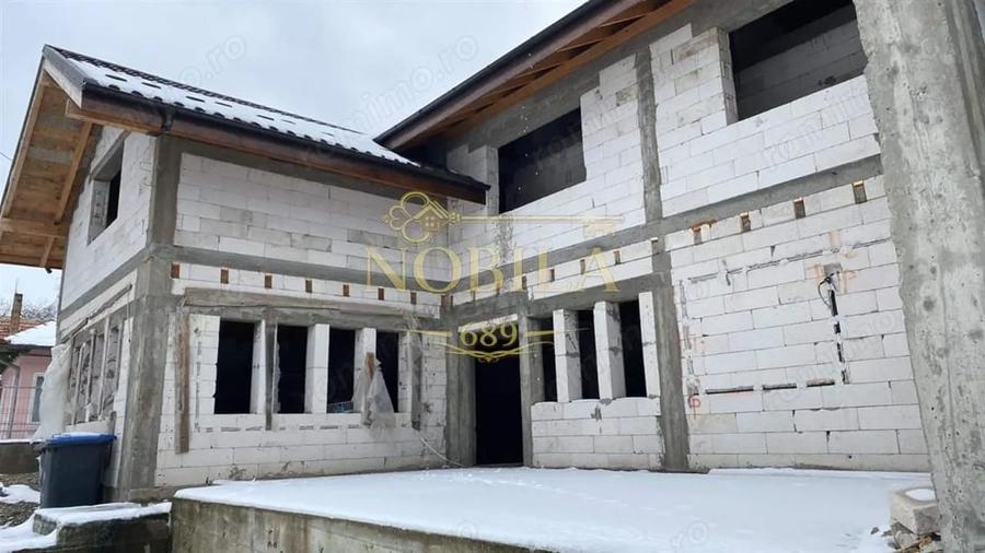 Casă cu Teren 760 Mp în Viișoara (Târgu Trotuș)