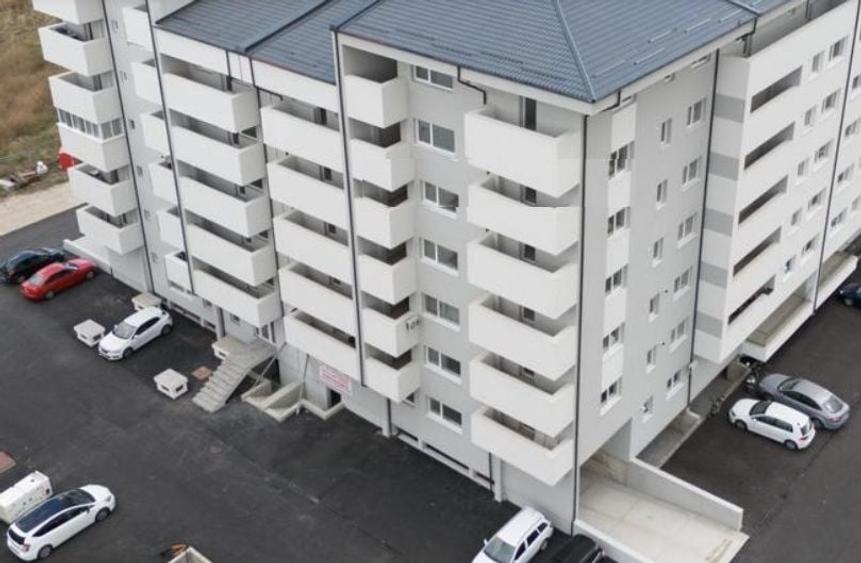 Apartament cu 2 camere decomandat în Metalurgiei
