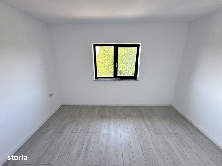Casă cu 4 camere cu Teren 300 Mp în Miroslava