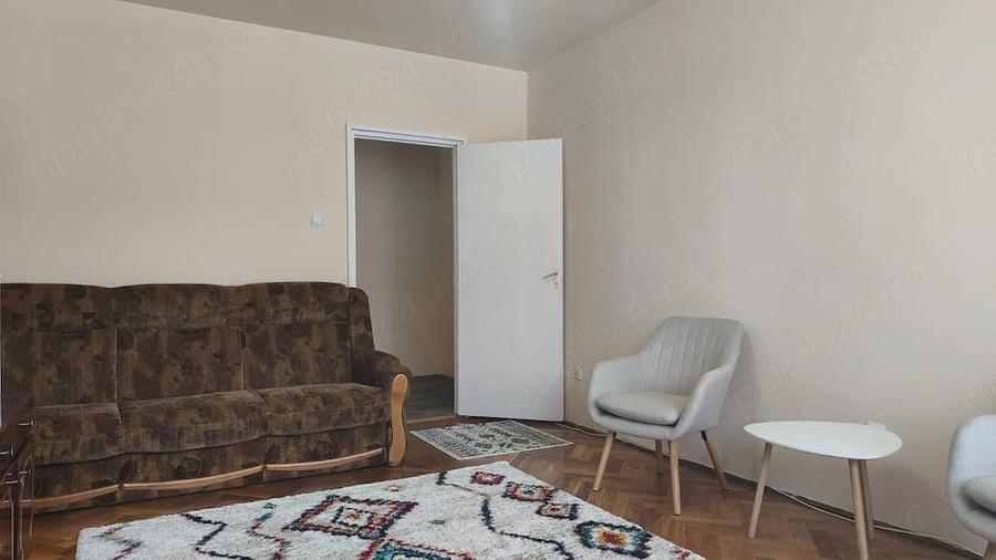 Apartament cu 2 camere decomandat în Central