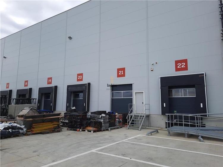 Spațiu industrial, de 2,500 mp, în Gilău