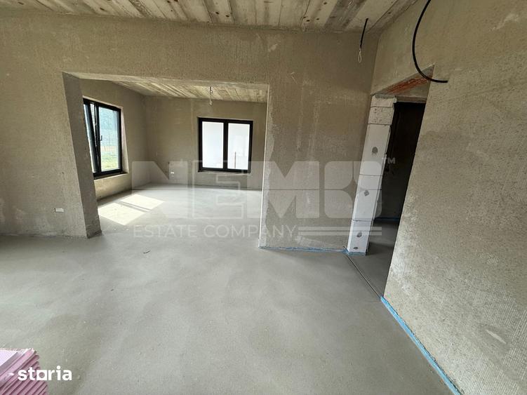 Casă cu 4 camere cu Teren 1000 Mp în Horodnic
