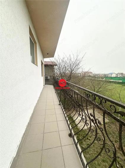 Spațiu comercial, de 350 mp, în Costinești