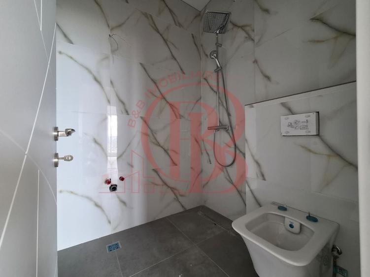 Apartament cu 3 camere decomandat în 1 Decembrie 1918