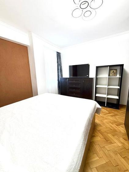 Apartament cu 3 camere în Ștefănești