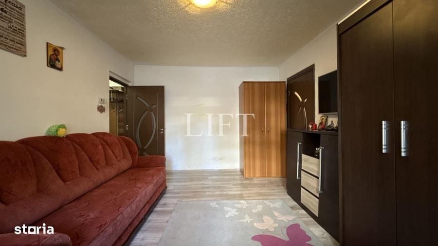 Apartament cu 2 camere semidecomandat în Ciupercenii Noi