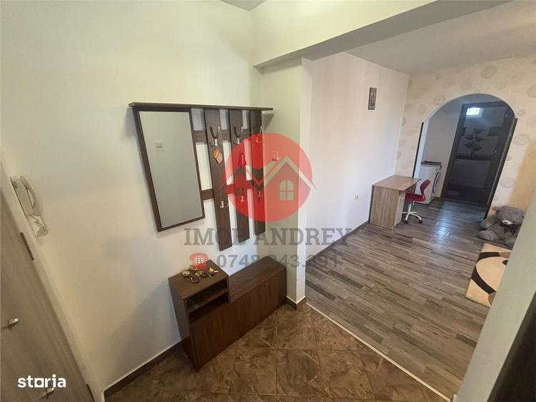 Apartament cu 2 camere decomandat în Faleză
