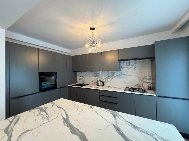 Casă individuală cu 5 camere cu Teren 590 Mp în Corbeanca