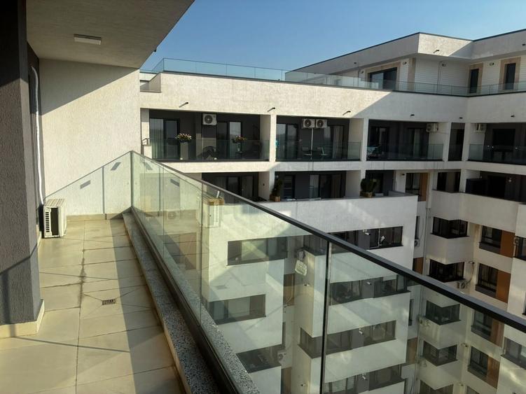 Apartament cu 3 camere, mobilat în Rahova