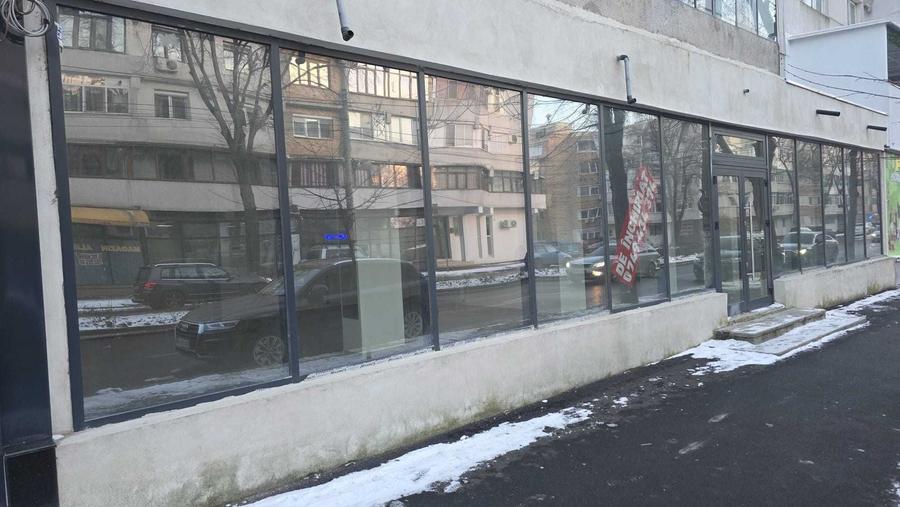 Spațiu comercial, de 140 mp, în Central