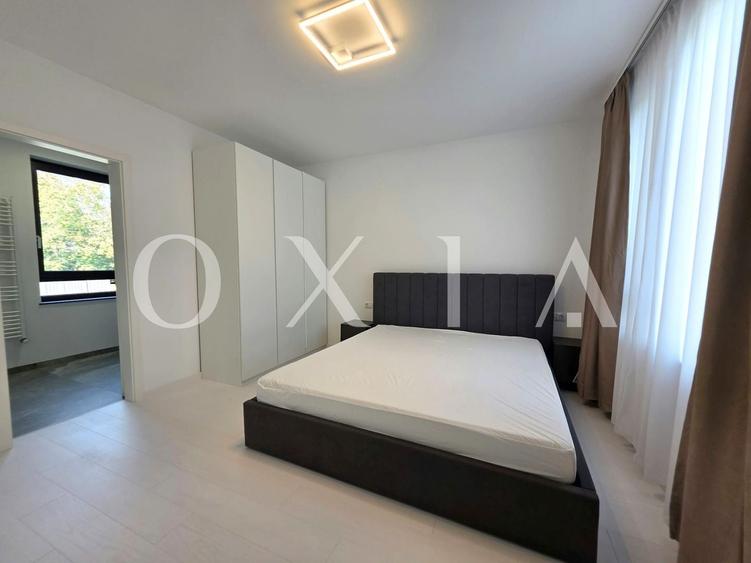 Apartament cu 2 camere semidecomandat, mobilat în Dumbrăvița