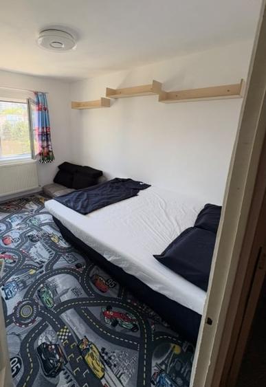Apartament cu 4 camere decomandat, mobilat în Plopilor