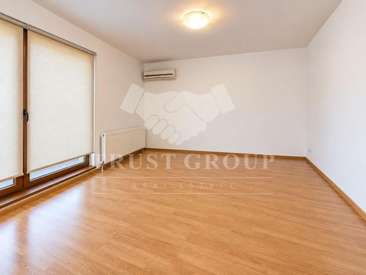Apartament cu 3 camere decomandat în Cișmigiu