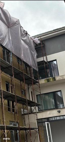 Apartament cu 3 camere în Lipovei