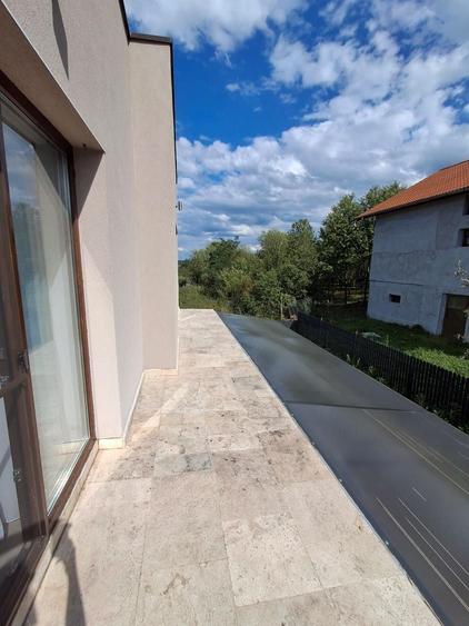 Casă individuală cu 4 camere cu Canalizare în Daia