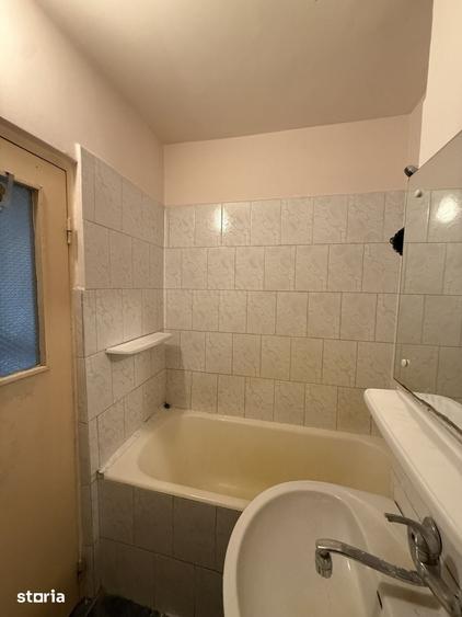 Apartament cu 2 camere decomandat în Complex Studențesc