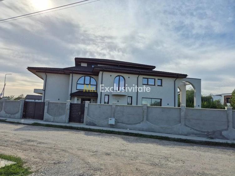 Casă cu Teren 1000 Mp în Mogoșoaia