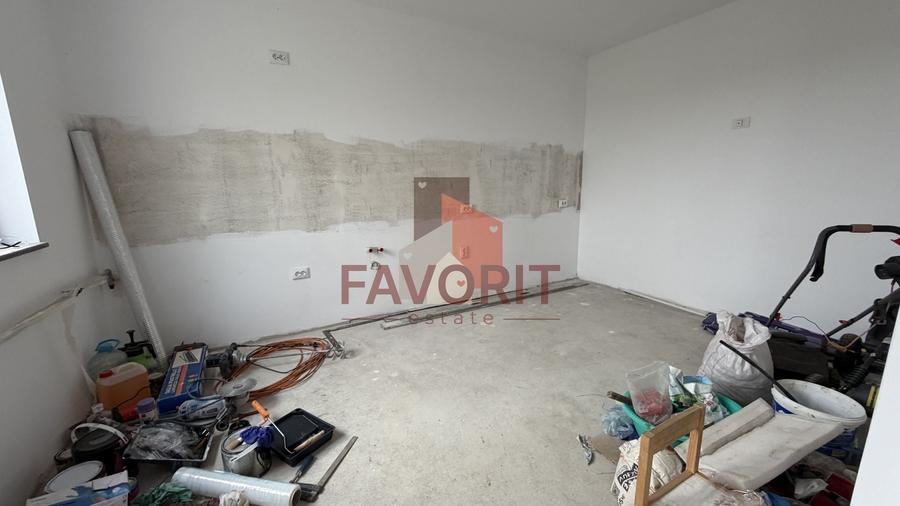 Duplex cu 5 camere cu Canalizare în Moșnița Nouă