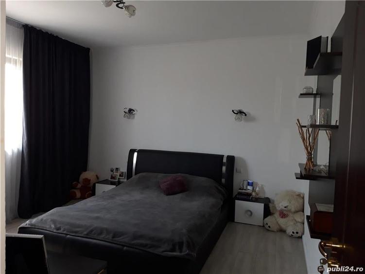 Casă cu 4 camere cu Teren 1000 Mp în Poroschia