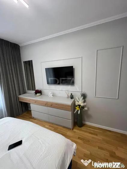 Apartament cu 3 camere semidecomandat în Aviației