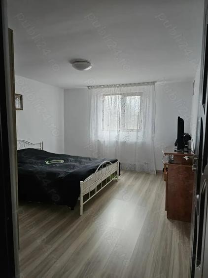 Casă cu 3 camere cu Teren 648 Mp în Braniștea