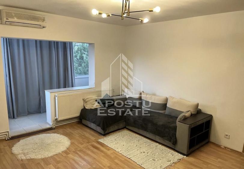 Apartament cu 2 camere semidecomandat în Aradului