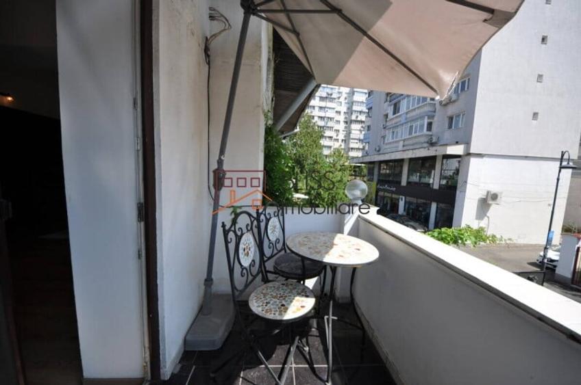 Apartament cu 5 camere decomandat în P-ța Dorobanți