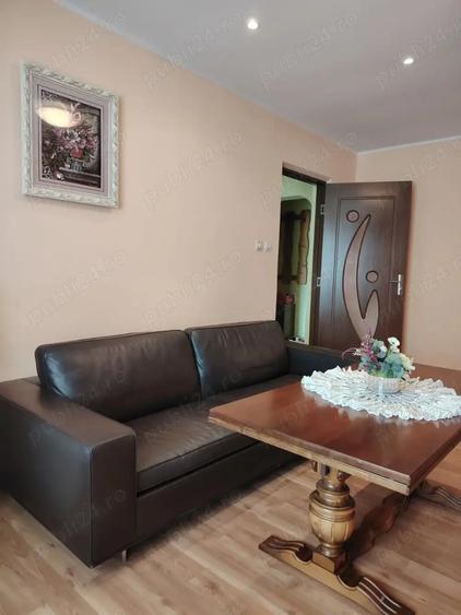 Apartament cu 2 camere decomandat în Panciu