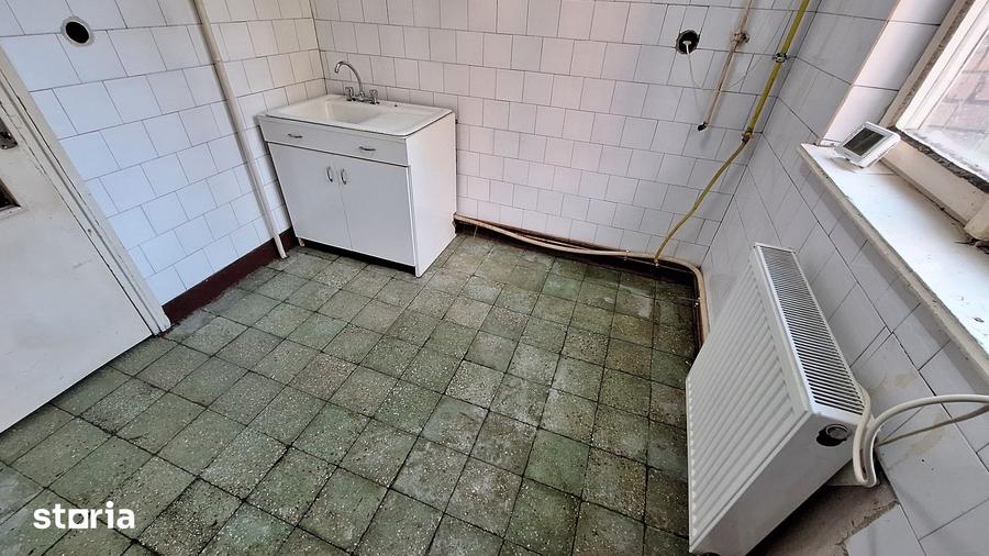 Apartament cu 2 camere decomandat în Podgoria