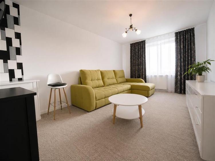 Apartament cu 3 camere decomandat, mobilat în Astra
