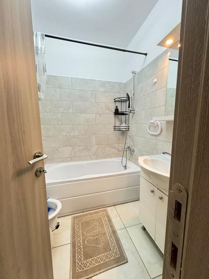 Apartament cu 2 camere semidecomandat în Militari