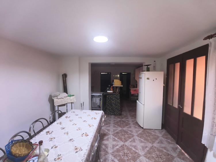 Casă cu 4 camere în Plugova