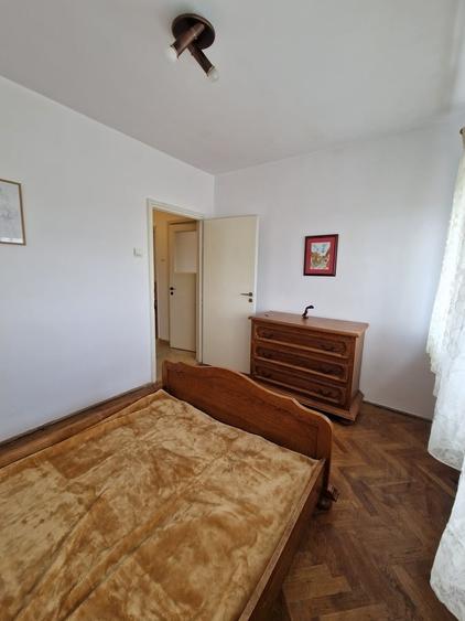 Apartament semidecomandat în 1 Mai